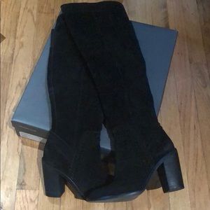 Vince Camuto black suede knee high boots size 7